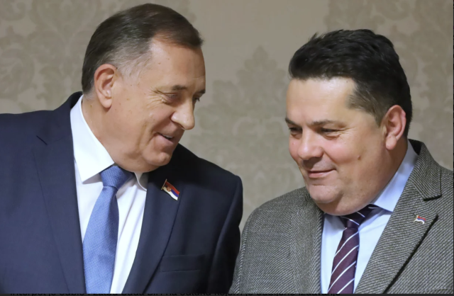 Hoće li biti crvene potjernice za Dodikom i Stevandićem? Hoće li biti crvene potjernice za Dodikom i Stevandićem?