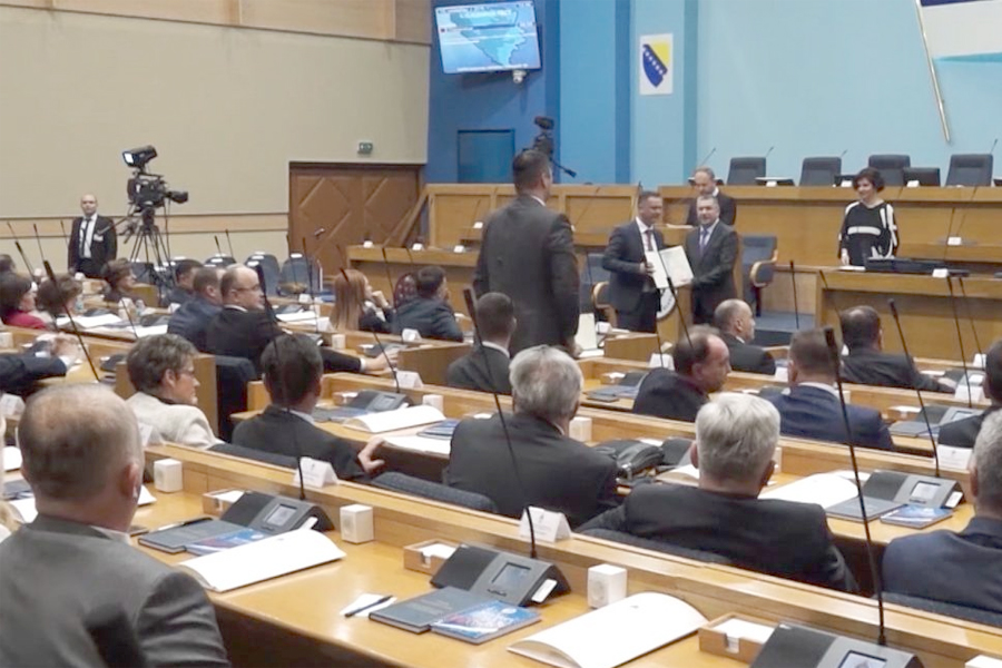 Almedin Aliefendić podržao ukidanje finansiranja stranaka