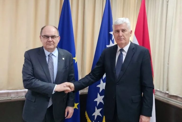 Čović: Dogovorili smo sa Schmidtom da ne koristi bonske ovlasti; Schmidt: Ne mogu se sjetiti te izjave