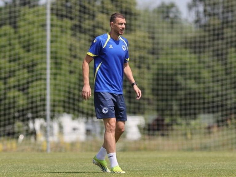 DŽEKO FOTOGRAFIJOM OBRADOVAO NAVIJAČE: “Bajramski trening… jedna, jedina svetinja, Bosna i Hercegovina”