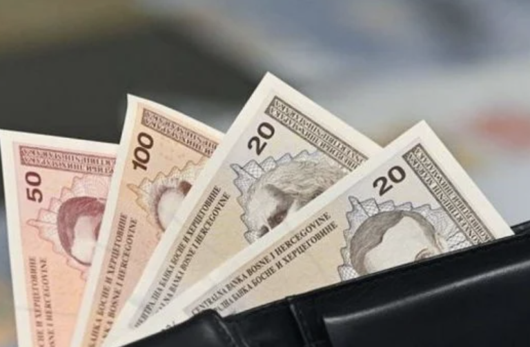 OBJAVLJEN DATUM ISPLATE PENZIJA: Evo koliko iznosi minimalna
