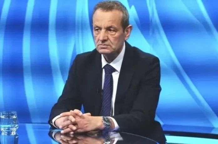 Profesor Bašić uzburkao javnost- Ako to dvoje maknemo, pa to je otvoren put za secesiju Profesor Bašić uzburkao javnost: "Ako to dvoje maknemo, pa to je otvoren put za secesiju"